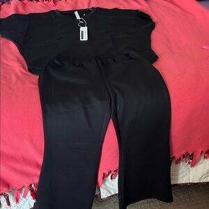 Dear Scarlett Black Pants With Pockets And Elastic Waist With Top Travel Set NWT